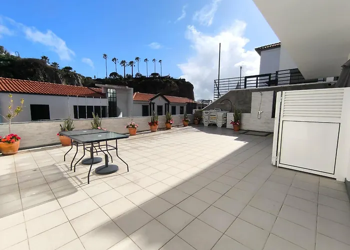 Supranee Paradise * Камара-де-Лобуш